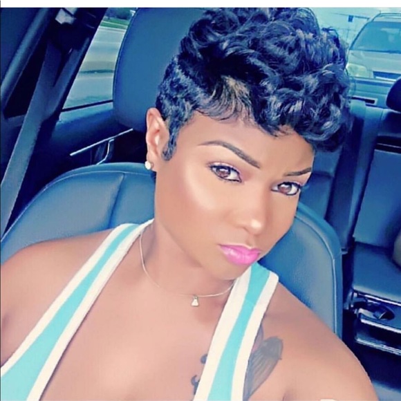 Meet your Posher, Melvenia - Picture 1 of 1